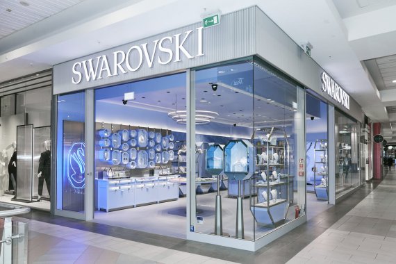 NIEZWYKŁA PODRÓŻ MARKI SWAROVSKI